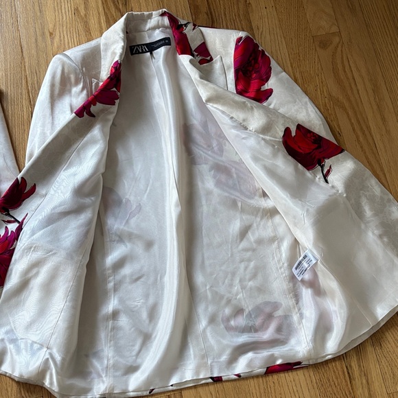 Zara floral satin effect open blazer and pants - Picture 3 of 14